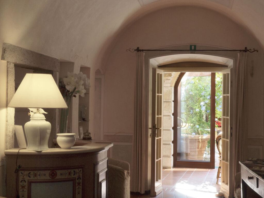 hotel image 16