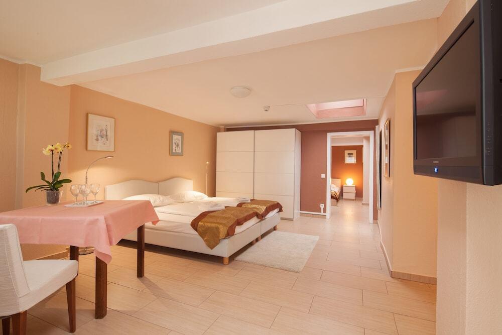 hotel image 12
