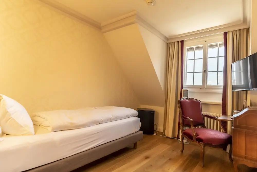 hotel image 10