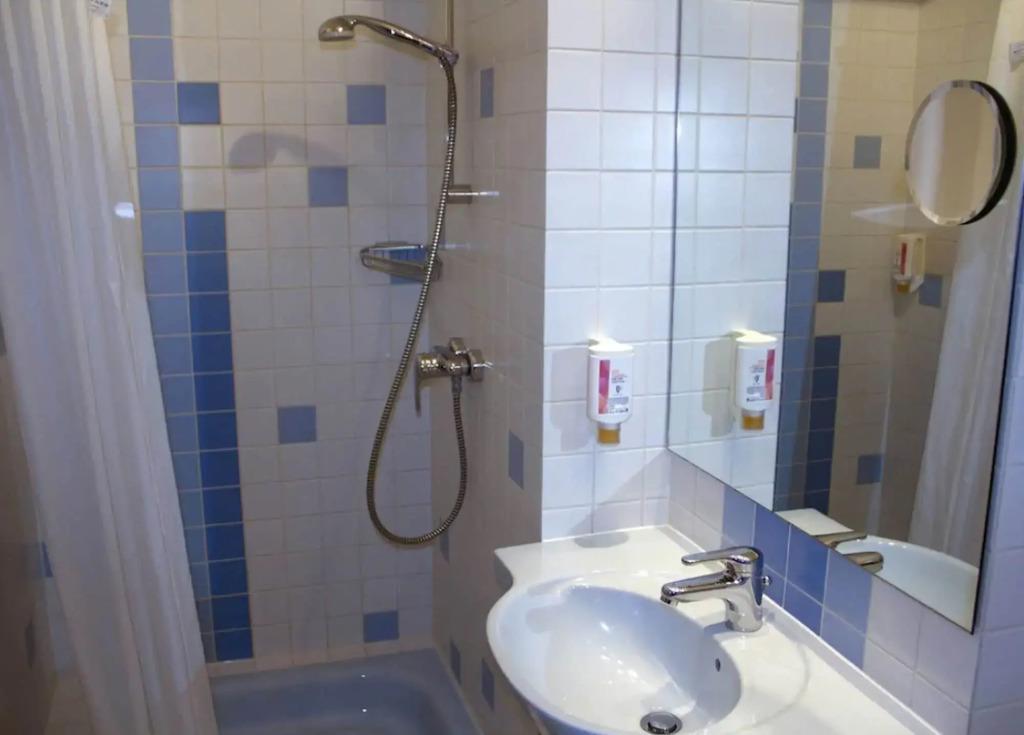 hotel image 10