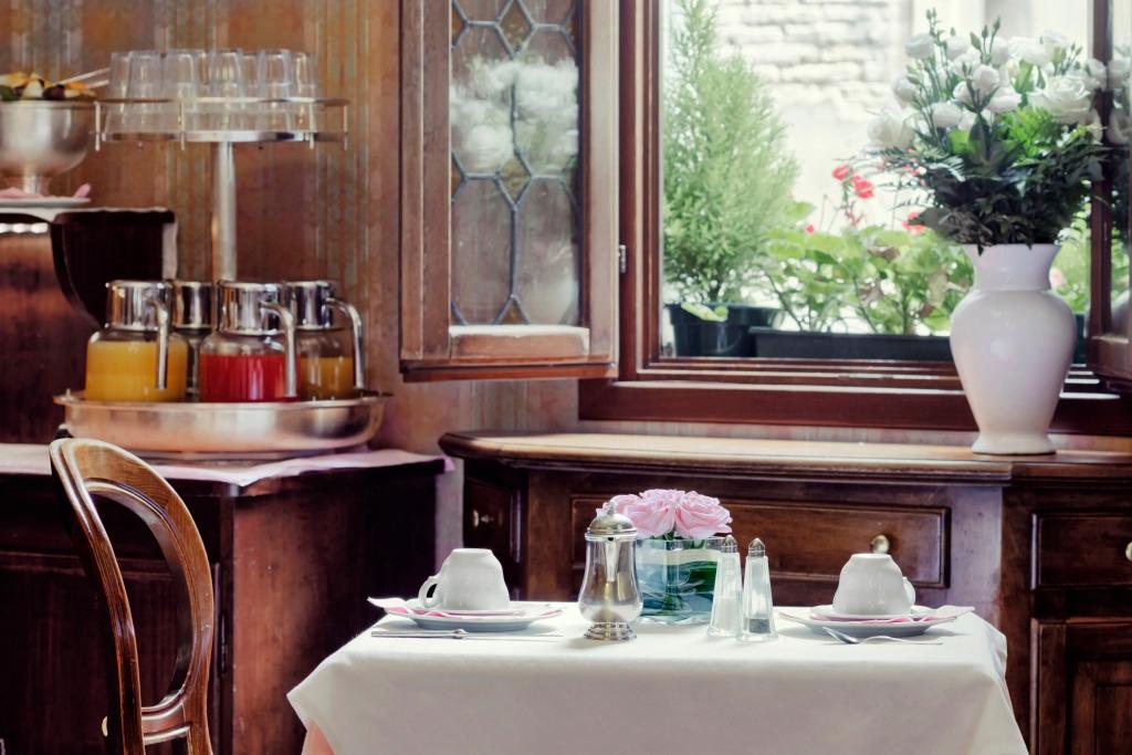 hotel image 9