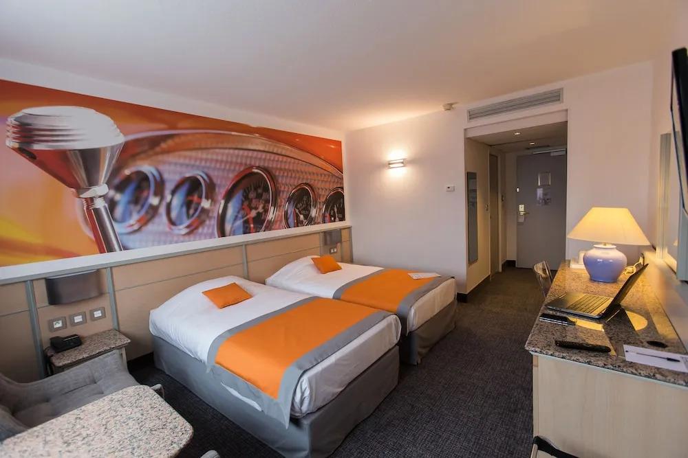 hotel image 12