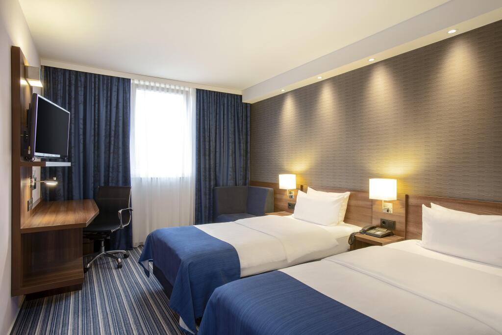 hotel image 16