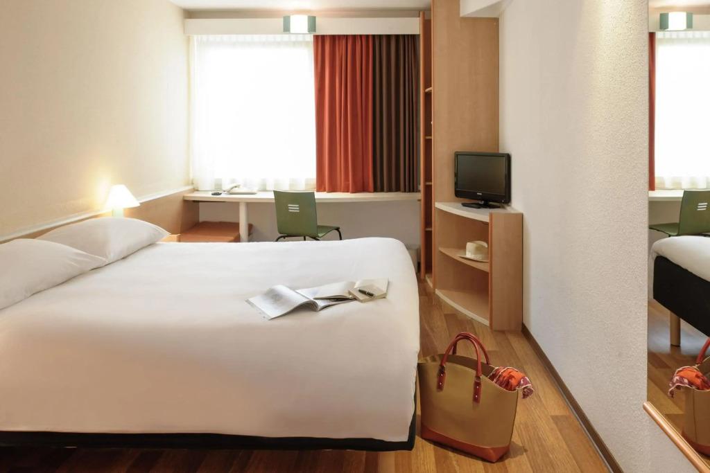 hotel image 13