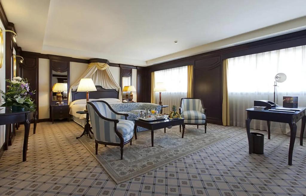hotel image 9