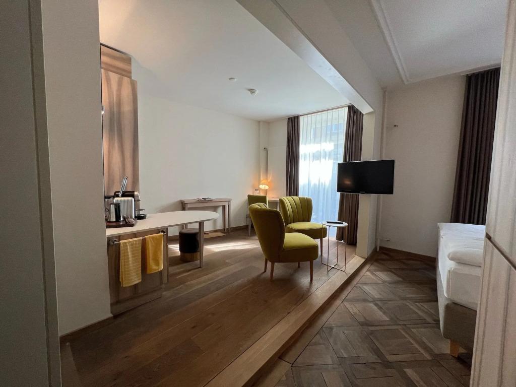 hotel image 11