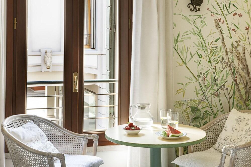 hotel image 16