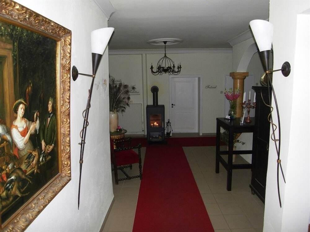 hotel image 10
