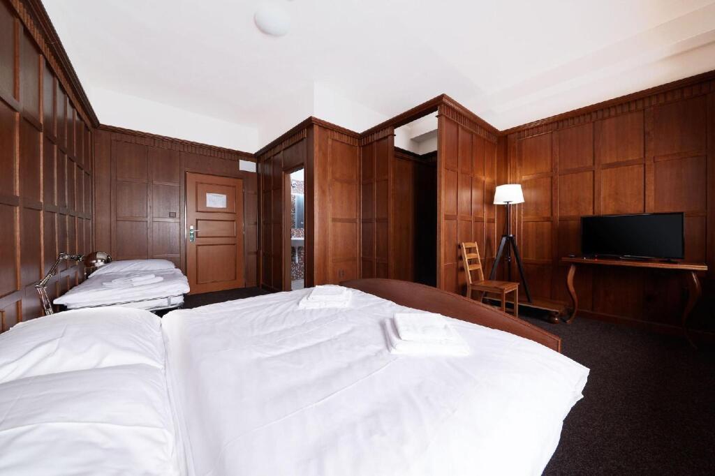 hotel image 13