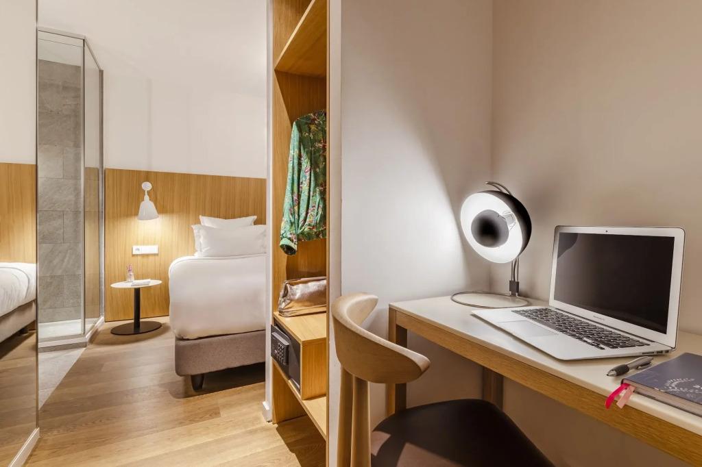 hotel image 16