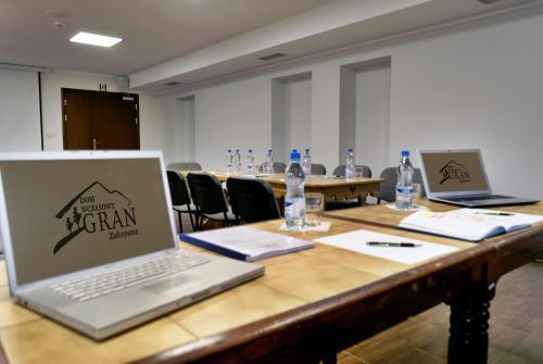 hotel image 10
