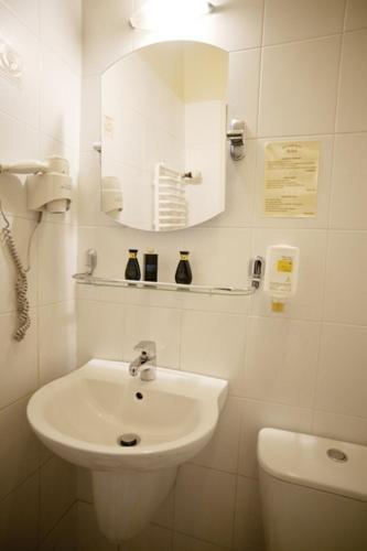 hotel image 16