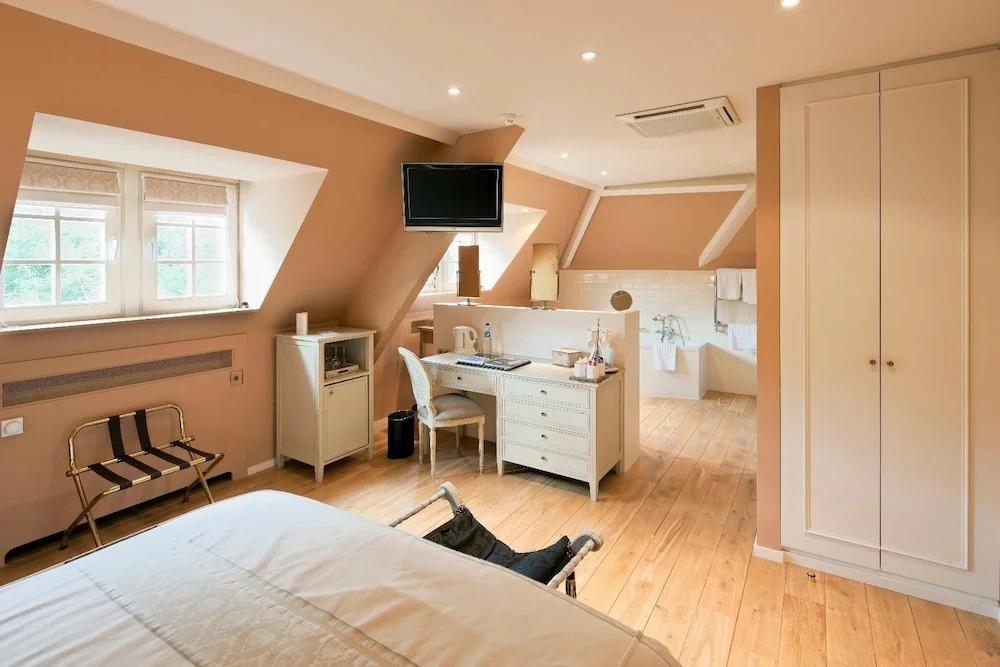 hotel image 13