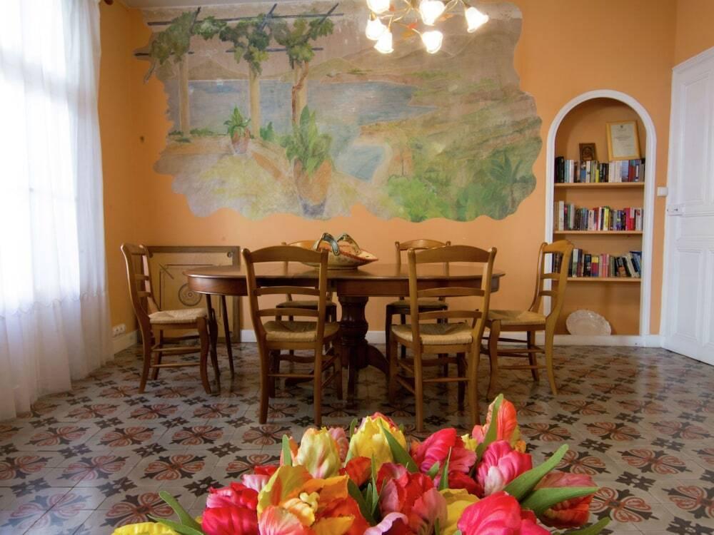 hotel image 9