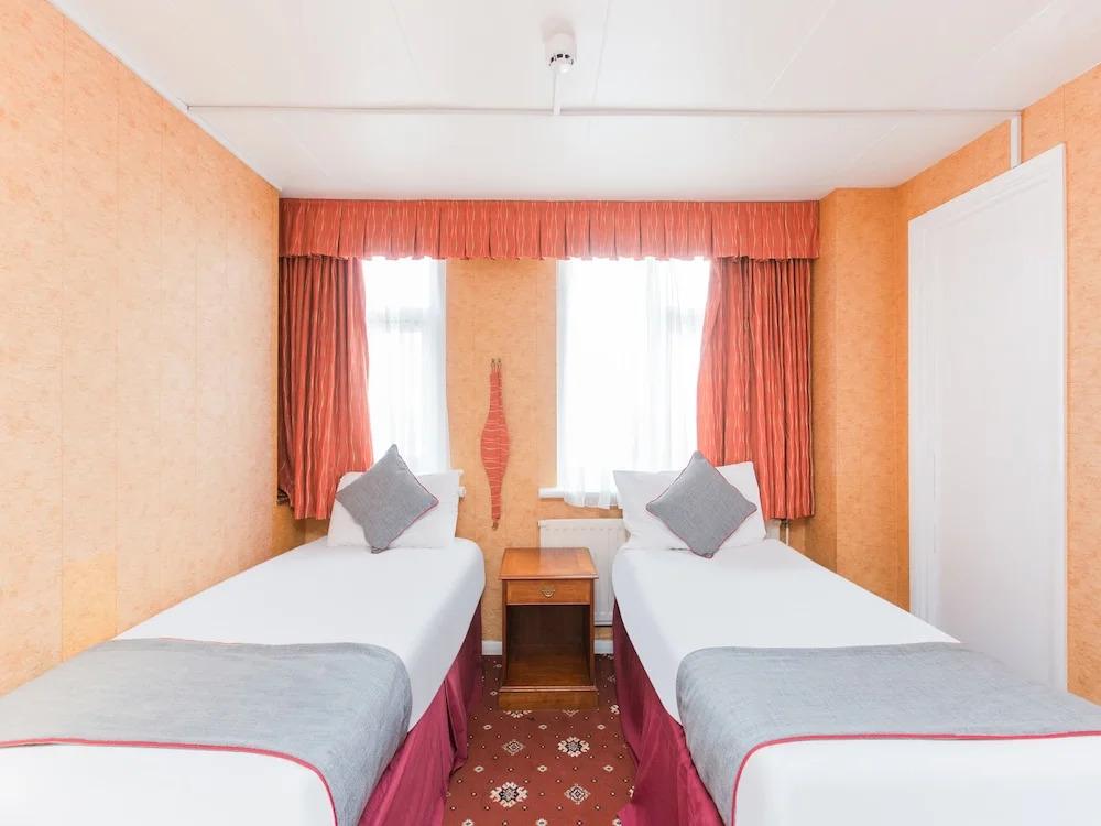 hotel image 9