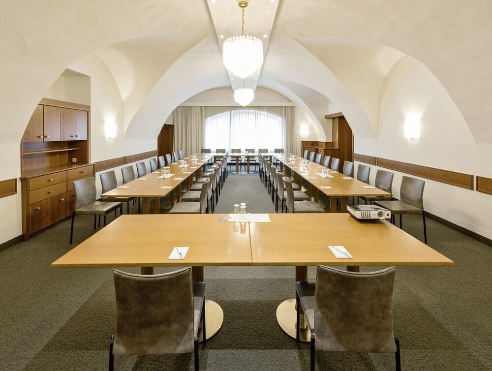 hotel image 13