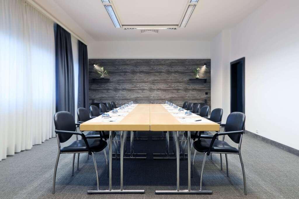 hotel image 10