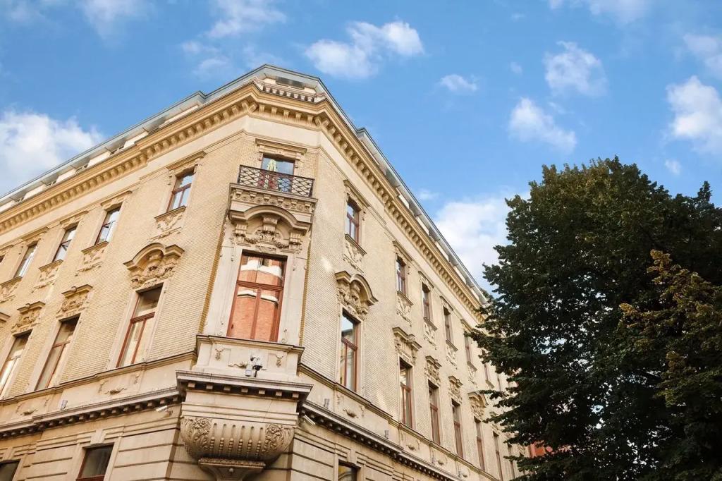 hotel image 13