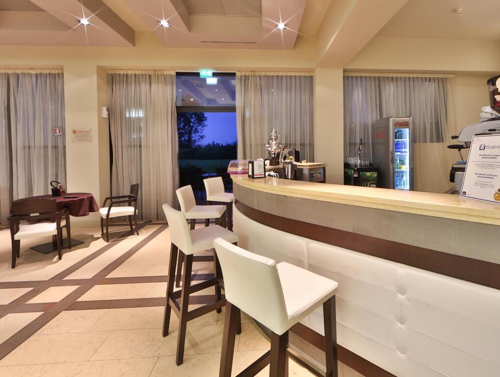 hotel image 16