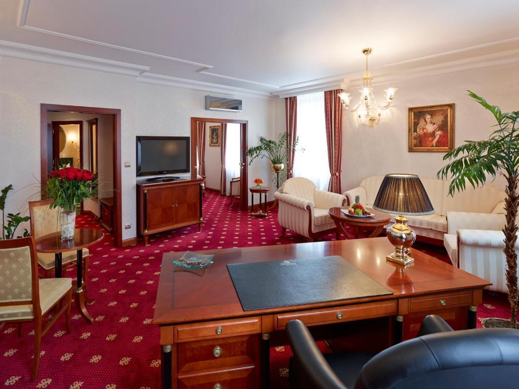 hotel image 13