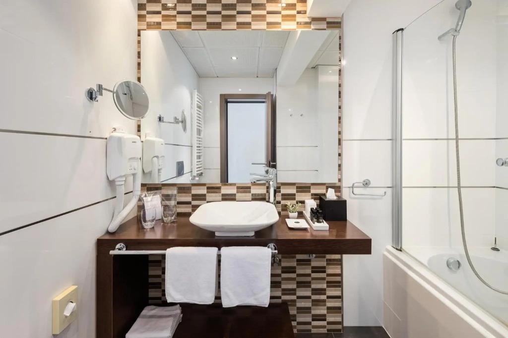hotel image 11