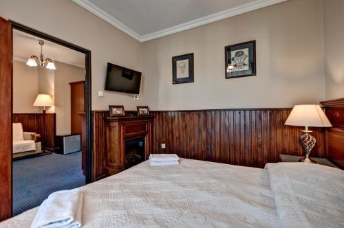 hotel image 13