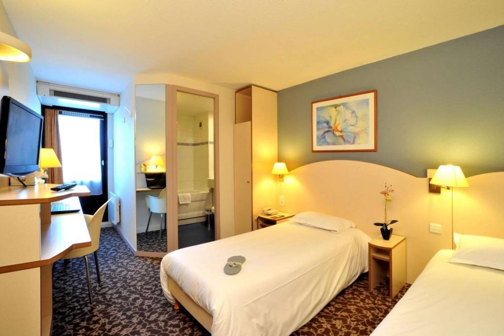 hotel image 8