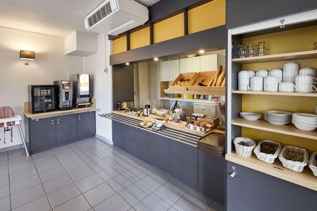 hotel image 32