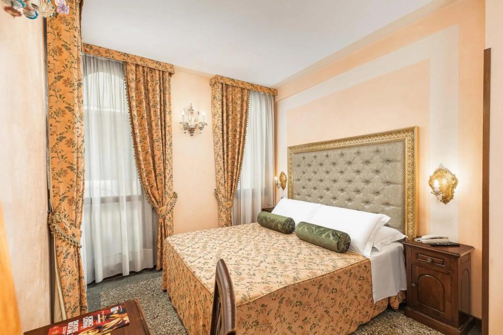 hotel image 10
