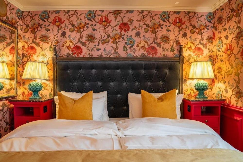 hotel image 11