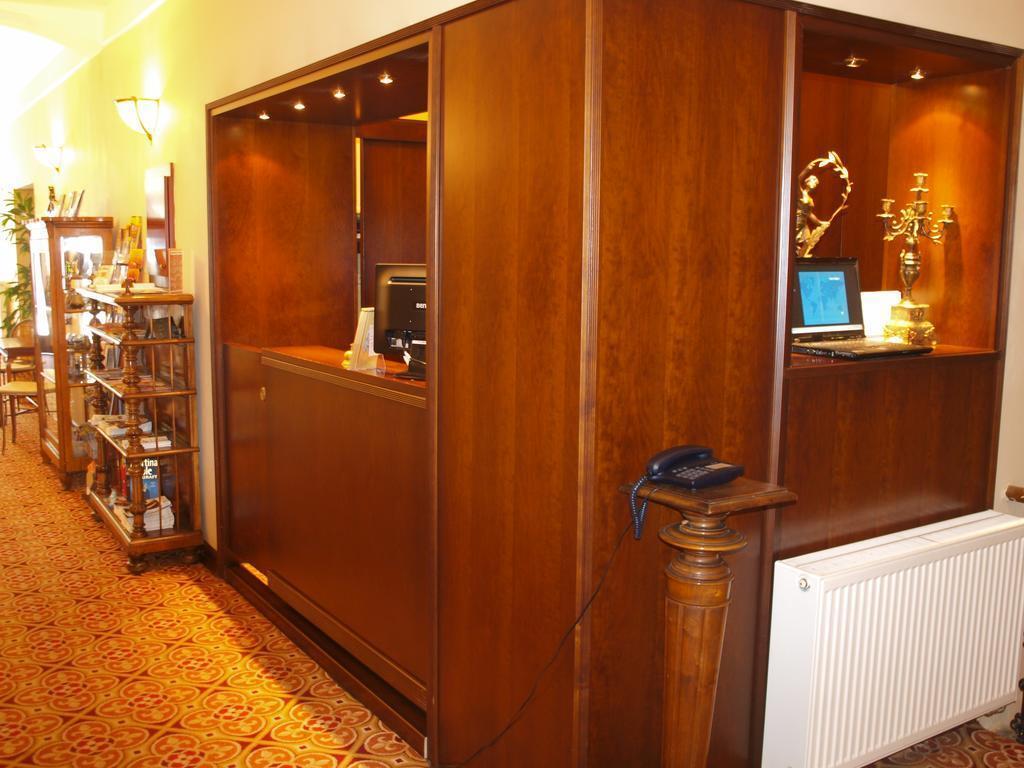 hotel image 9