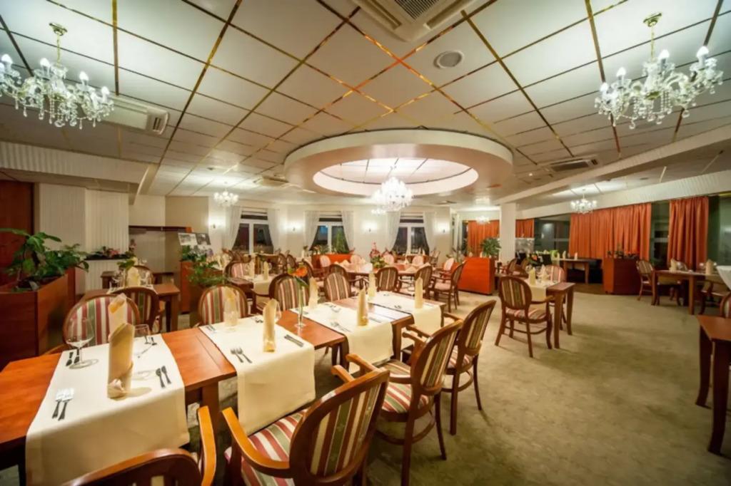 hotel image 9