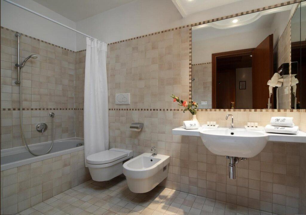 hotel image 16