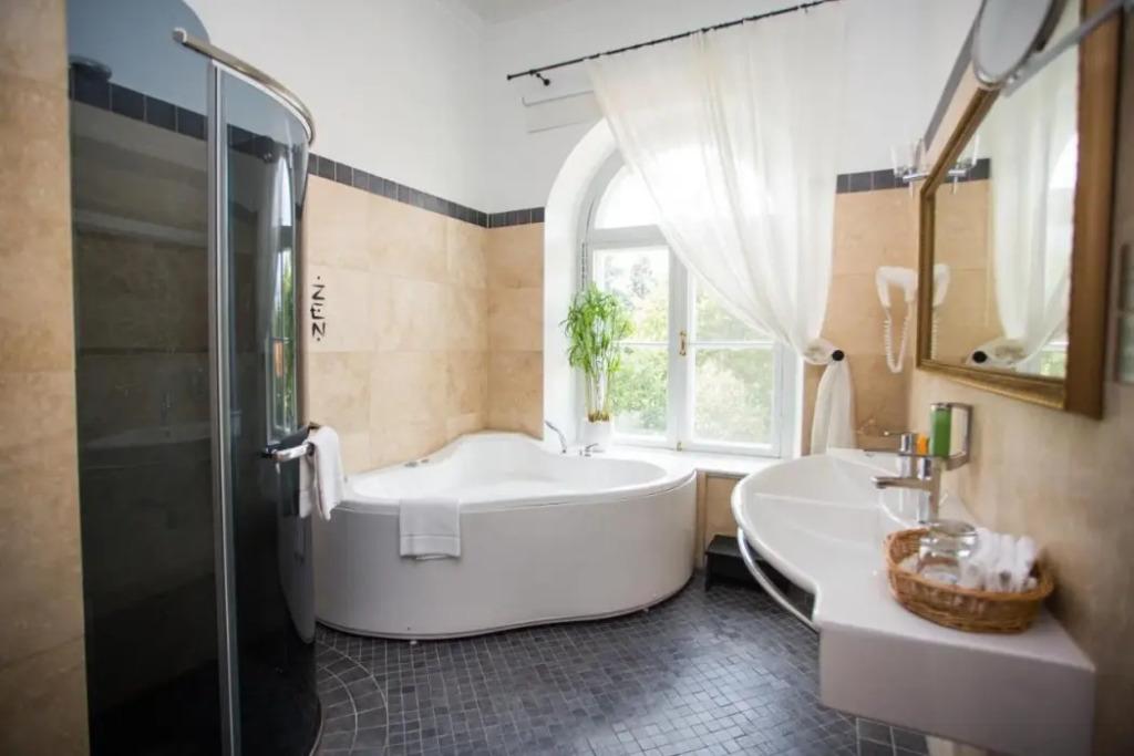 hotel image 35