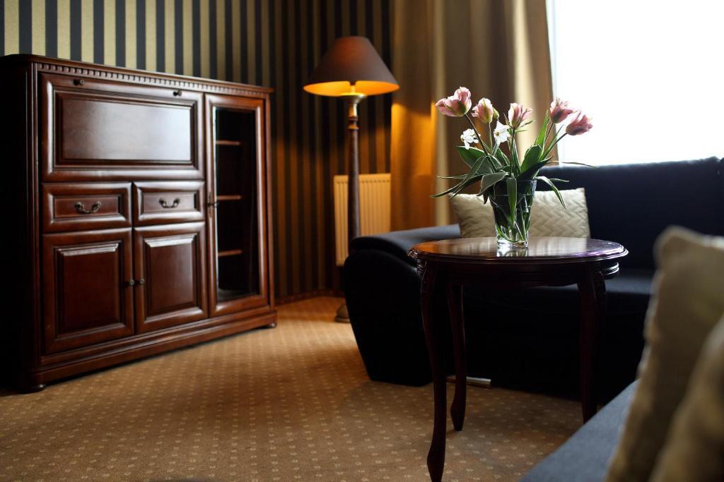 hotel image 12