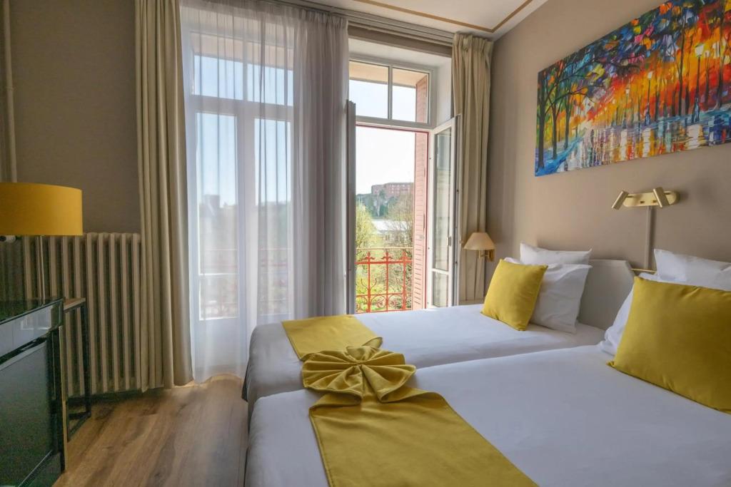 hotel image 16