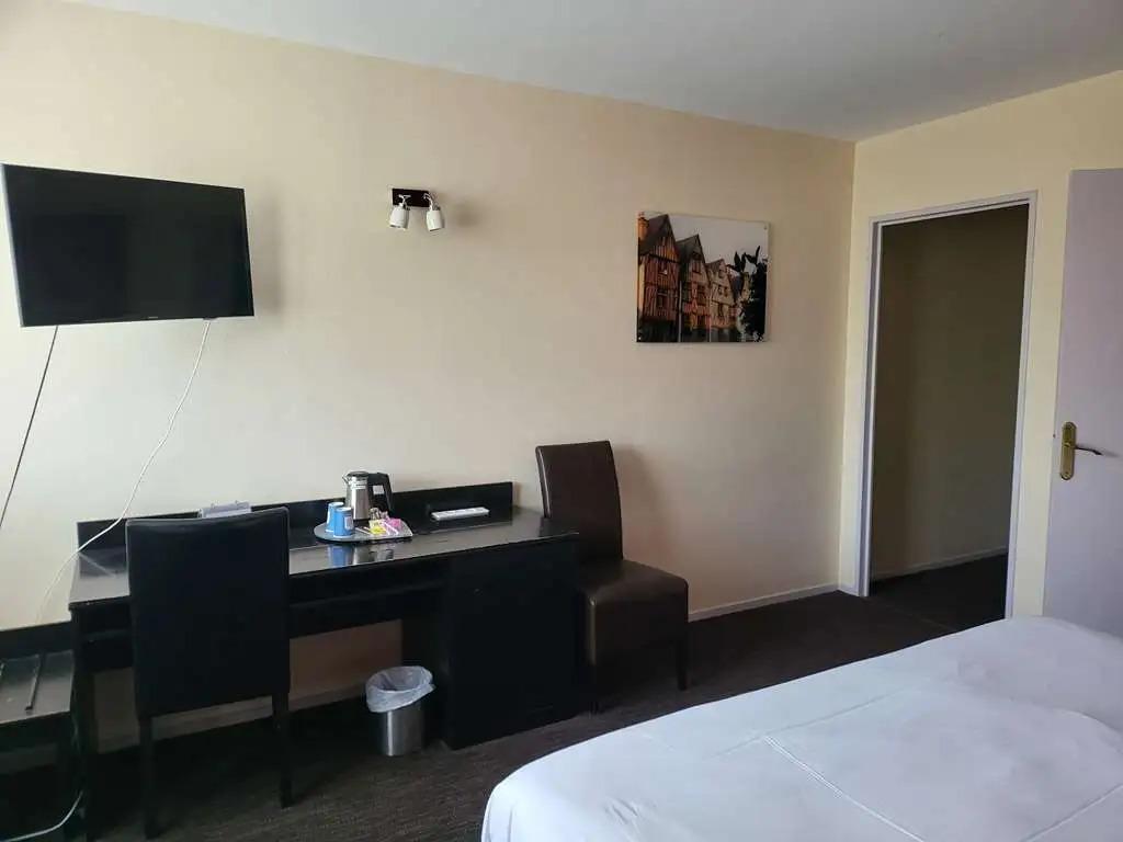 hotel image 16