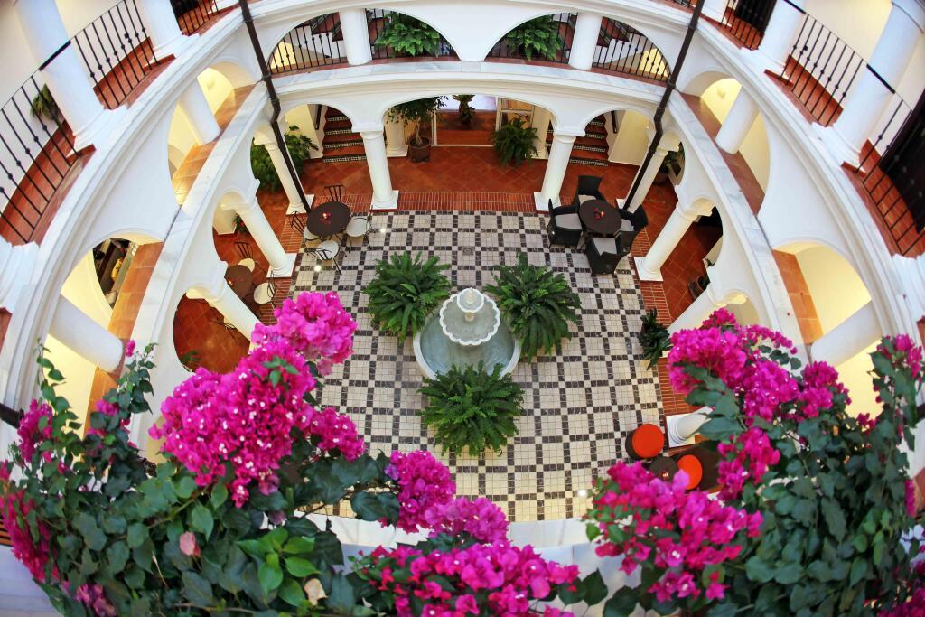 hotel image 18