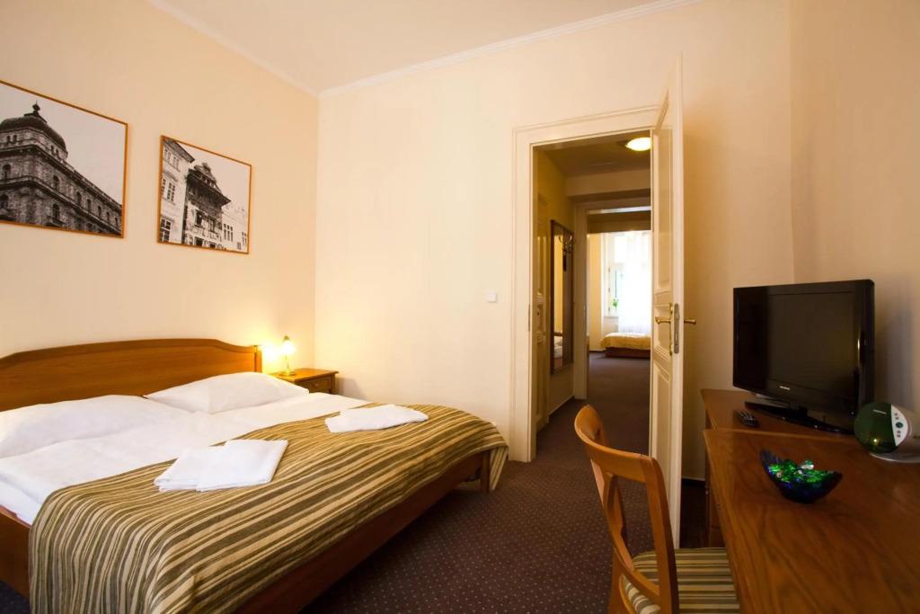 hotel image 13