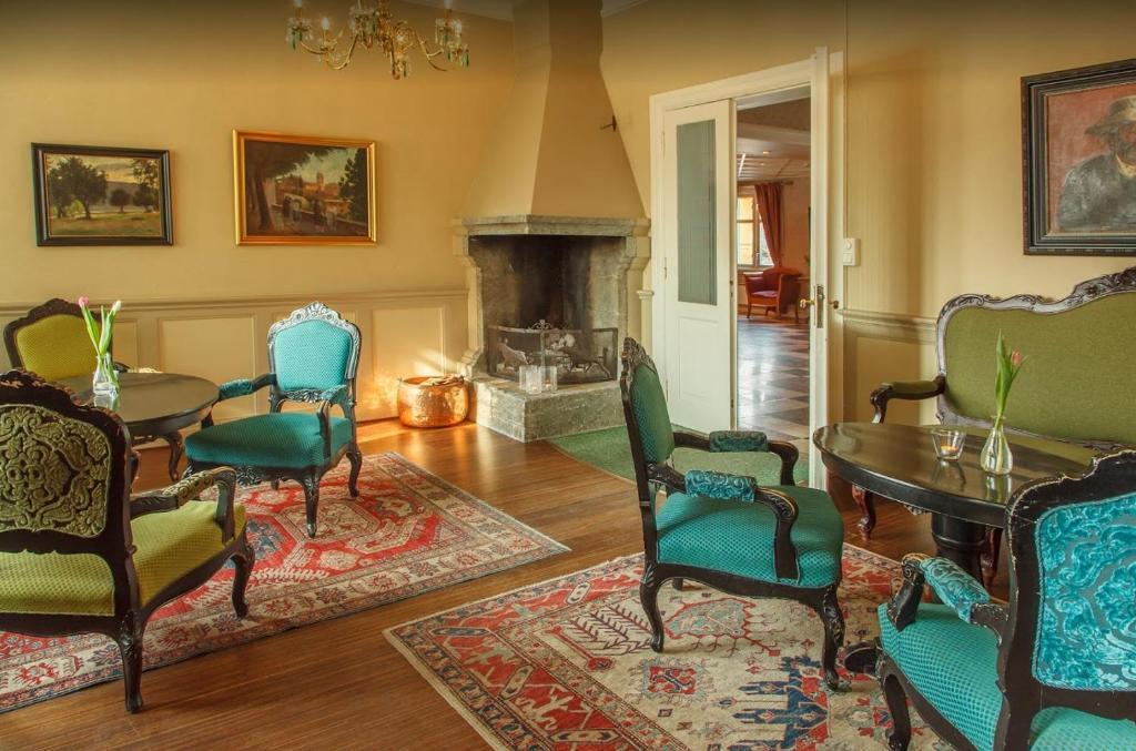 hotel image 12