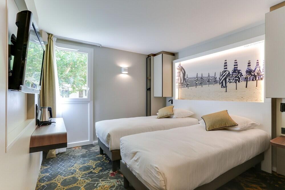 hotel image 8
