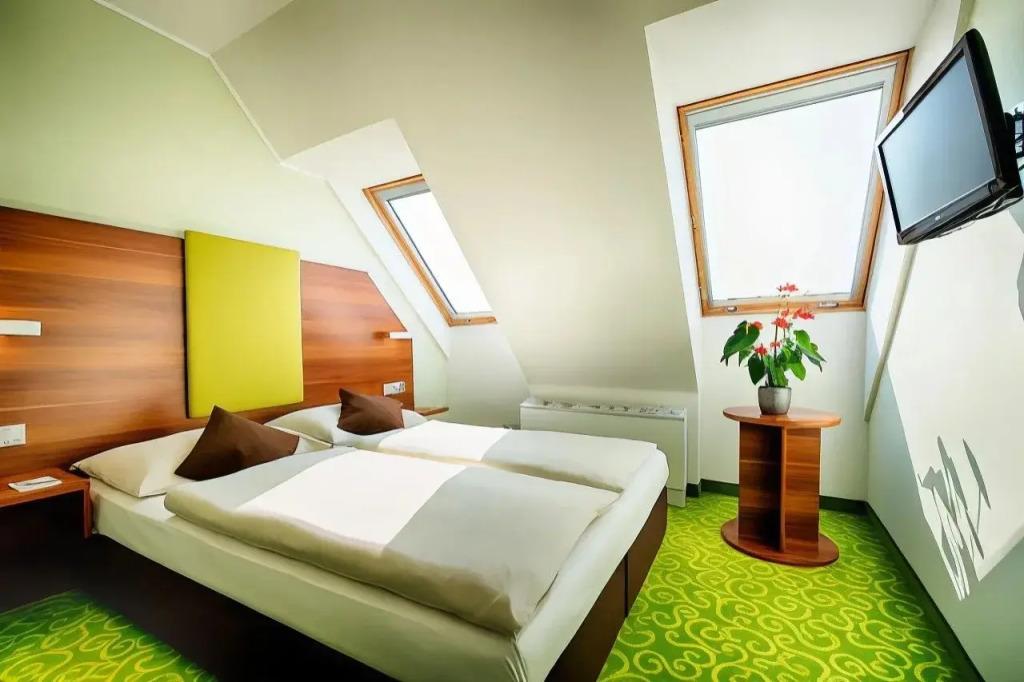 hotel image 13