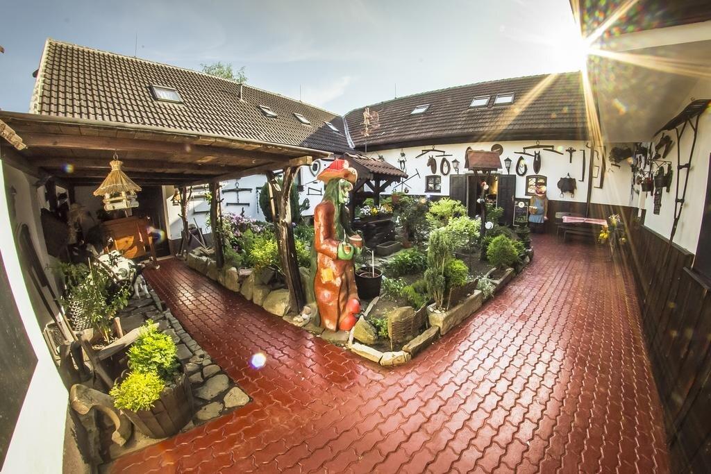 hotel image 10