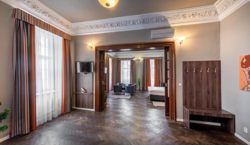 hotel image 18