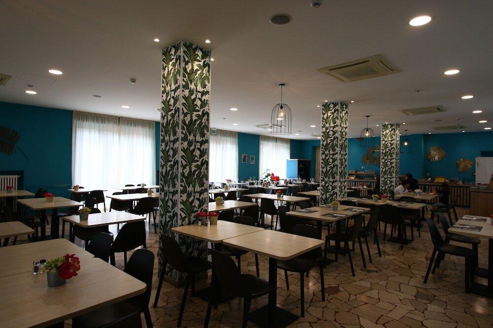 hotel image 8