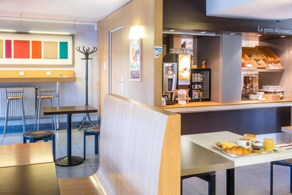 hotel image 10