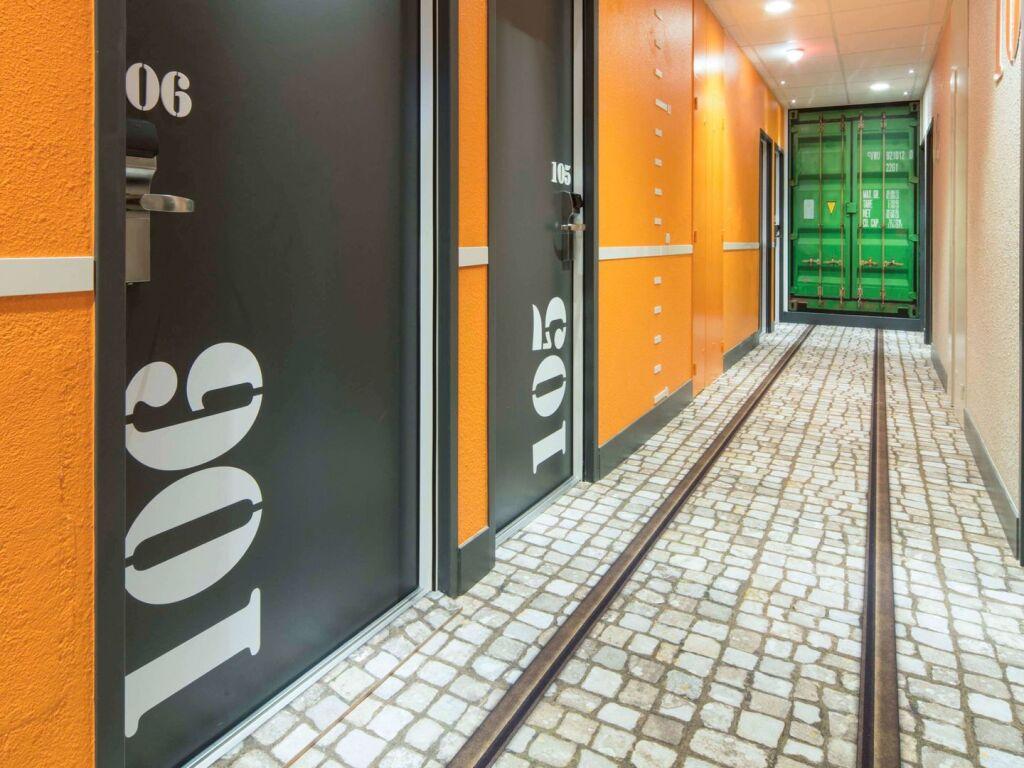 hotel image 16