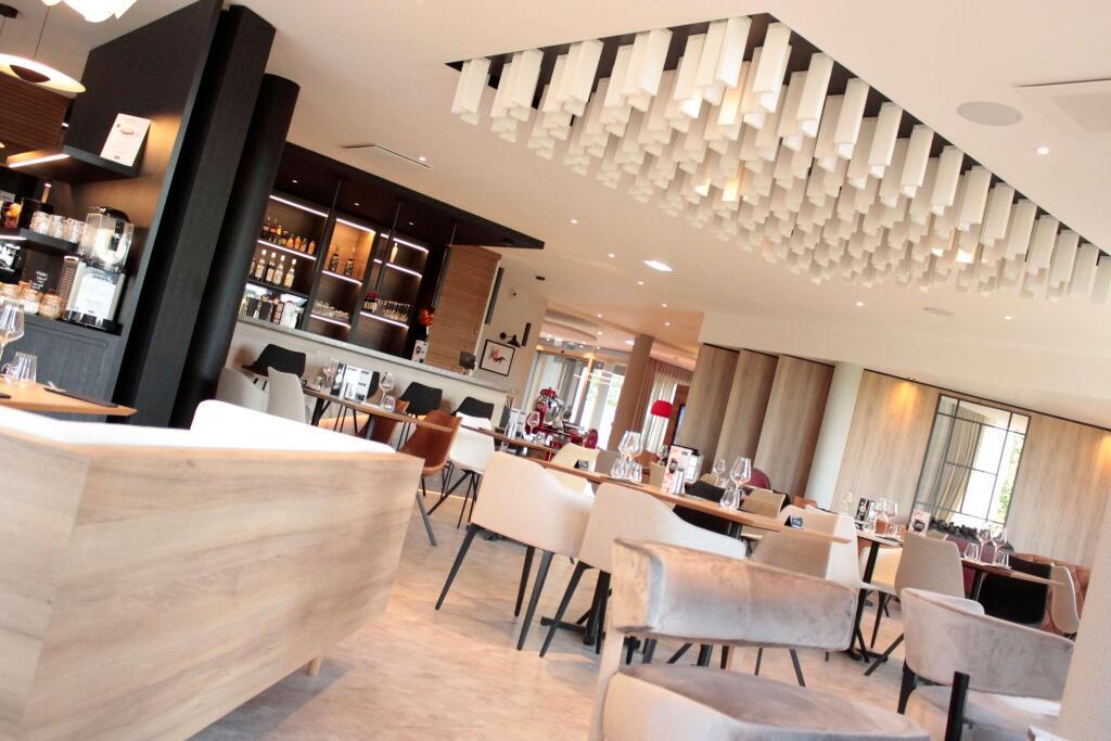 hotel image 10