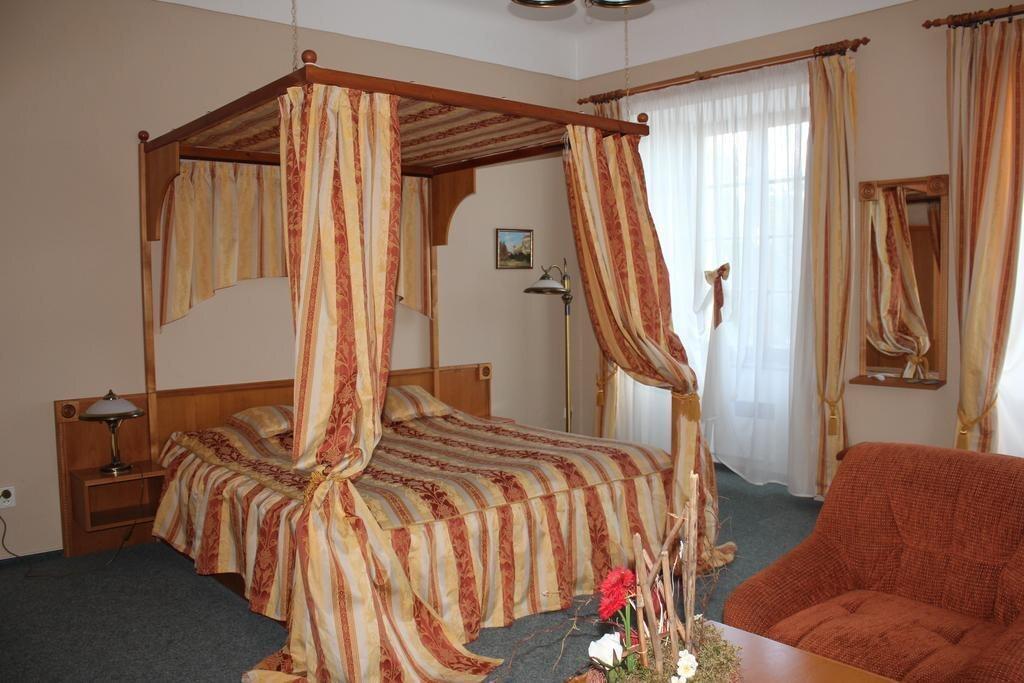 hotel image 10