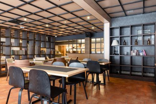 hotel image 13